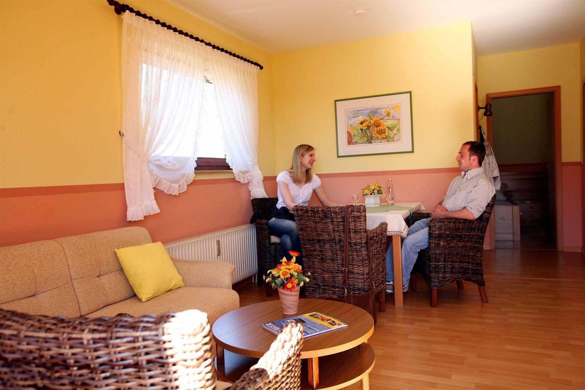 Hotel & Restaurant Schlei-Liesel Güby Екстериор снимка