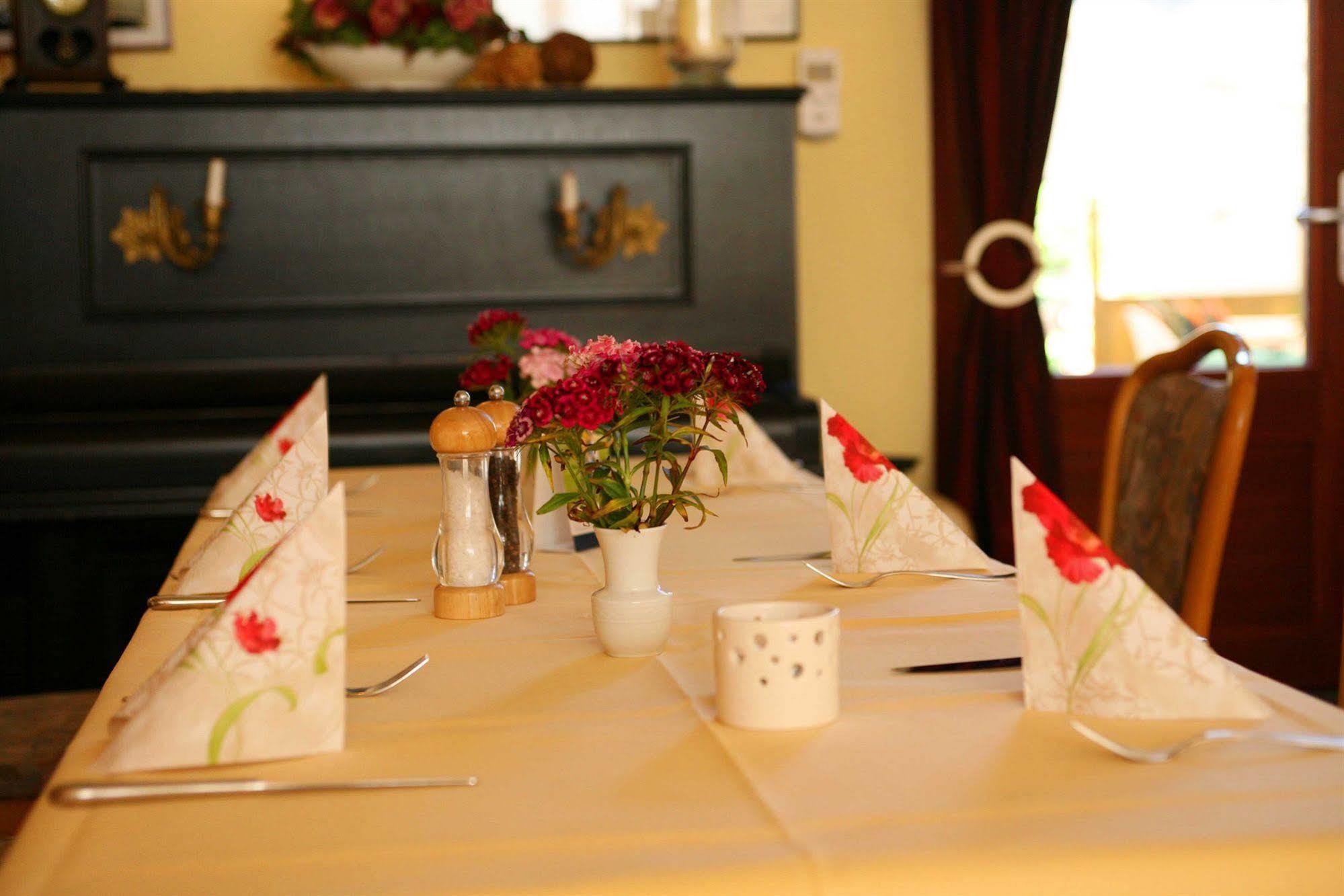 Hotel & Restaurant Schlei-Liesel Güby Екстериор снимка